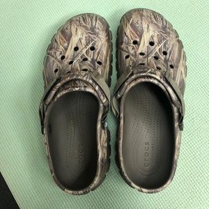 Crocs Real Tree Camo Slip on Sandals
